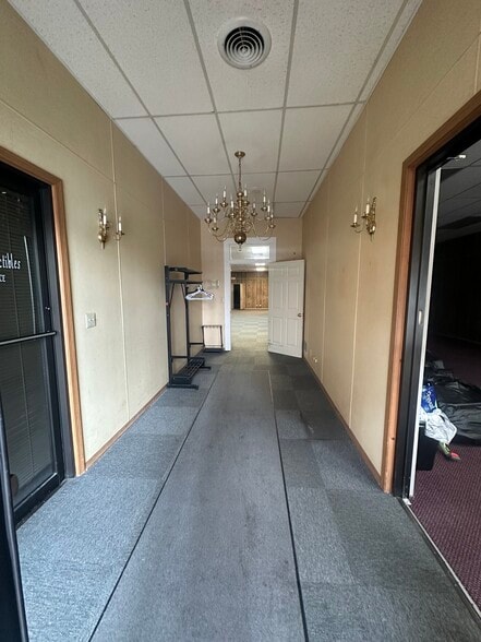 128 E Main St, Leipsic, OH à vendre - Photo intérieure – Image 3 sur 8