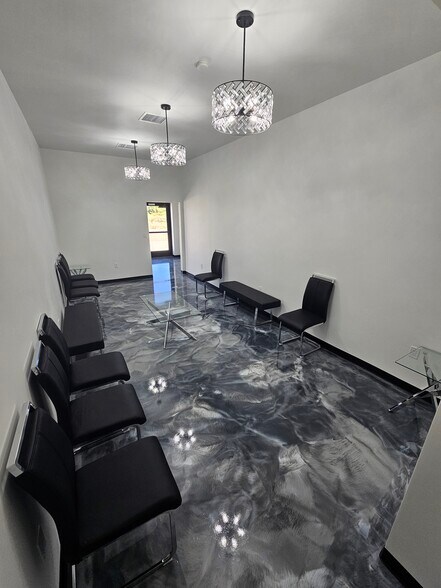 471 E Howards Rd, Camp Verde, AZ à louer - Photo intérieure – Image 3 sur 10