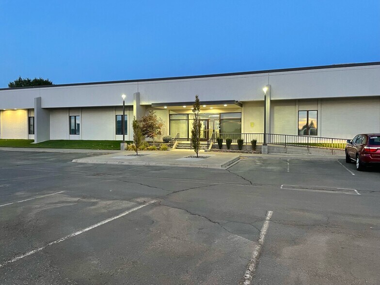 3100 George Washington Way, Richland, WA à louer - Photo de l’immeuble – Image 1 sur 17