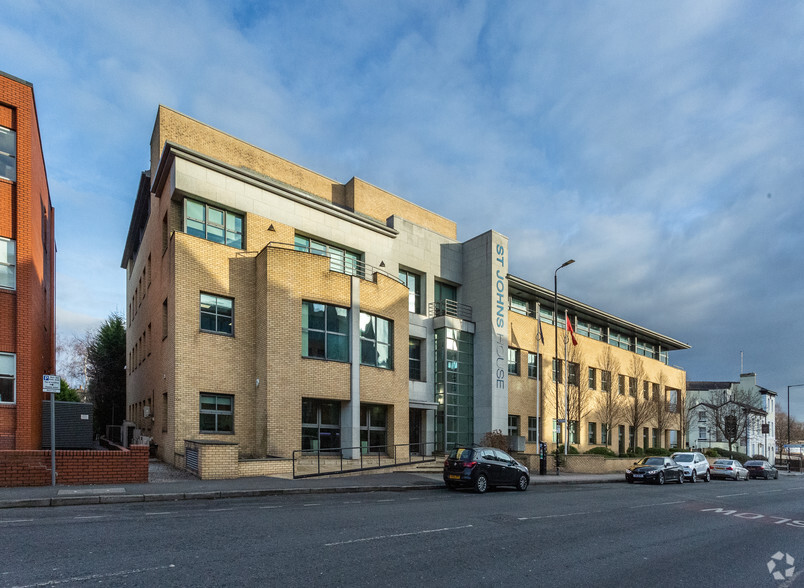 Barrington Rd, Altrincham à louer - Photo principale – Image 1 sur 6