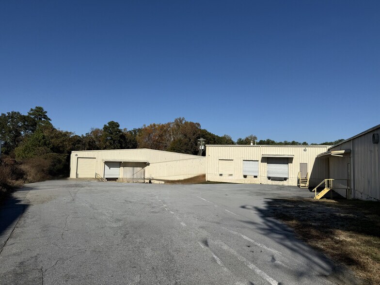 1718 Highway 138 NE, Conyers, GA à louer - Photo de l’immeuble – Image 3 sur 14