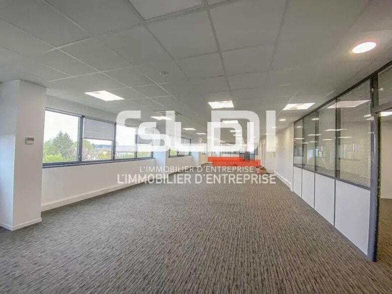 160 Avenue Henri Schneider, Meyzieu à louer - Photo intérieure – Image 3 sur 9