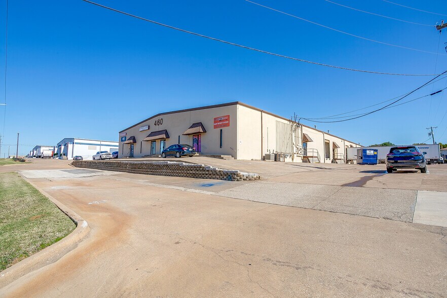 460 S Belt Line Rd, Irving, TX à louer - Photo de l’immeuble – Image 3 sur 12