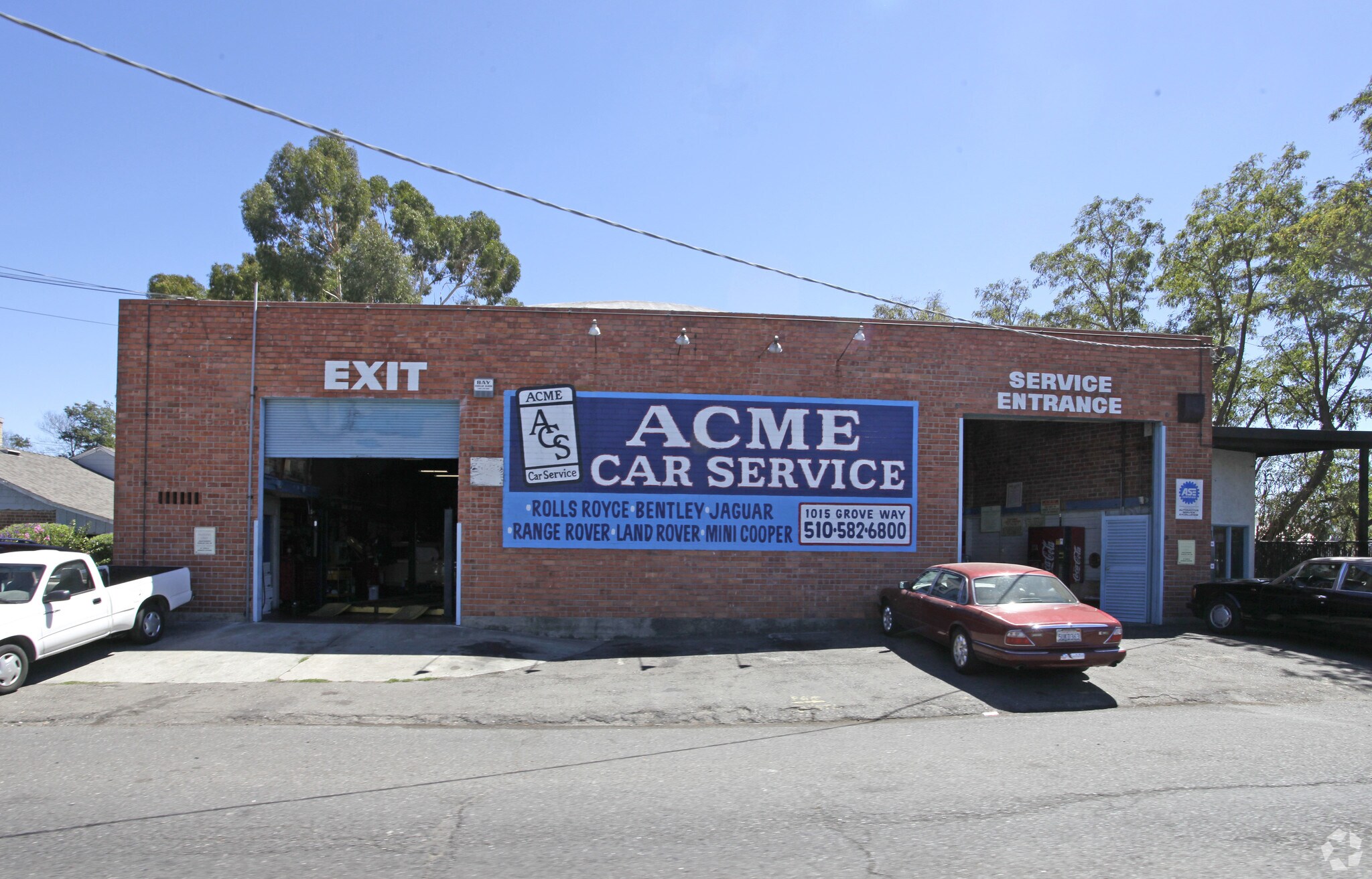 1015 Grove Way, Hayward, CA à vendre Photo principale– Image 1 sur 7