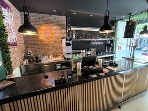 Local commercial dans Barcelone, Barcelona à louer Photo intérieure– Image 2 sur 8