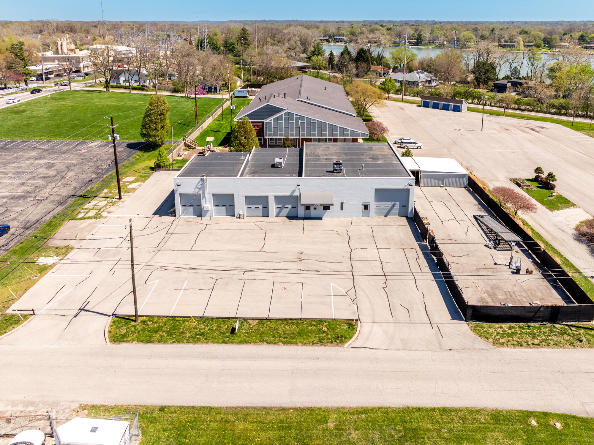 5513 N Oxford St, Indianapolis, IN à louer Photo principale– Image 1 sur 80