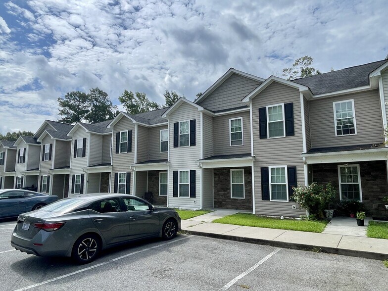2915 Macgregor Downs Rd, Greenville, NC à vendre - Photo de l’immeuble – Image 2 sur 4