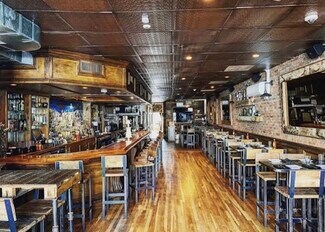 Plus de détails pour 70 E Main St, Bay Shore, NY - Local commercial à louer