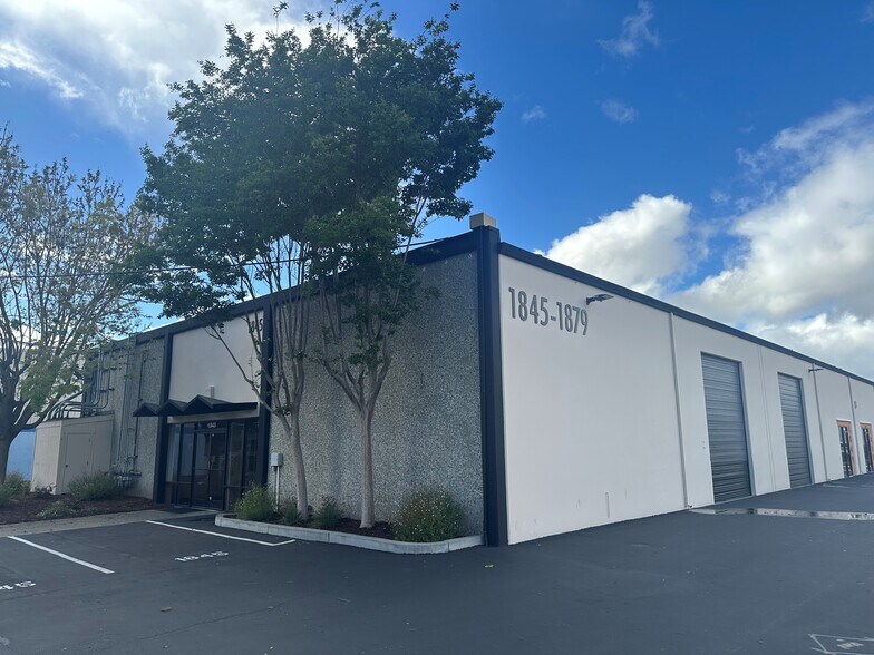 1805-1839 Walsh Ave, Santa Clara, CA à louer - Photo de l’immeuble – Image 3 sur 4