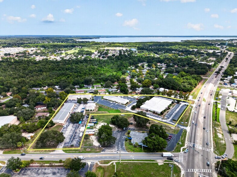 5 office bldgs 47,696 SF 5.6 +/- acres portefeuille de 5 biens à vendre sur LoopNet.fr - Aérien – Image 2 sur 24