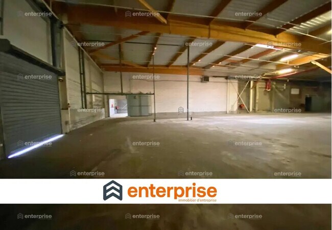 Plus de détails pour Local commercial à louer