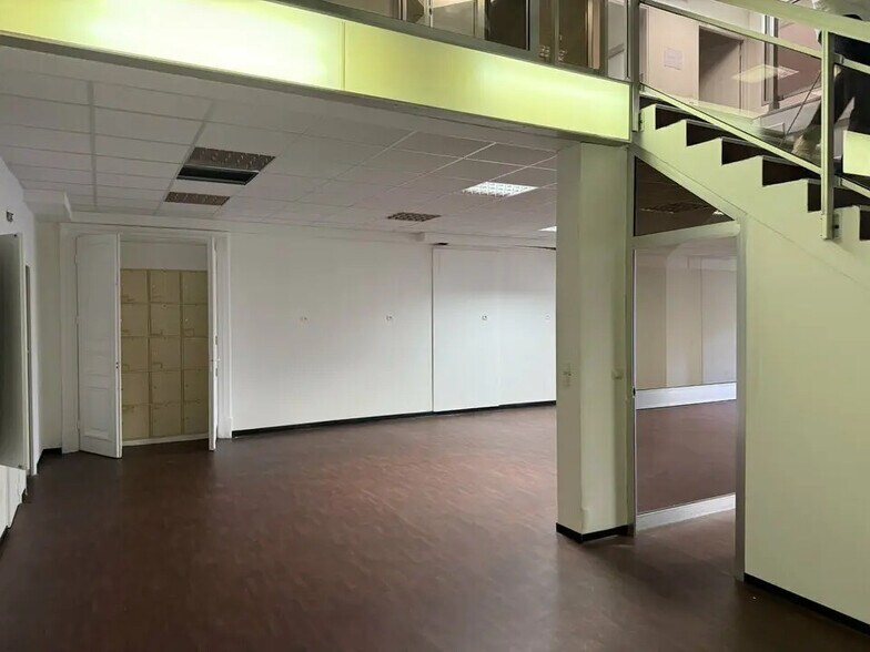 Local commercial dans Nice à louer - Photo de l’immeuble – Image 2 sur 4
