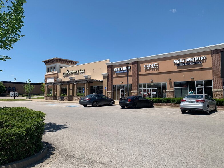 Columbia Pike, Spring Hill, TN à louer - Photo de l’immeuble – Image 2 sur 2