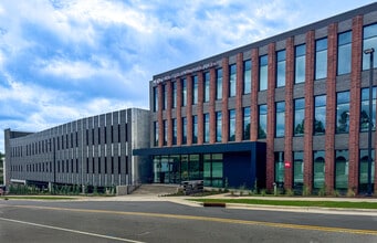 3700 Barrett Dr, Raleigh, NC à louer Photo intérieure– Image 1 sur 6