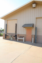 1911 Sheppard Access Rd, Wichita Falls, TX à louer Photo de l’immeuble– Image 2 sur 3