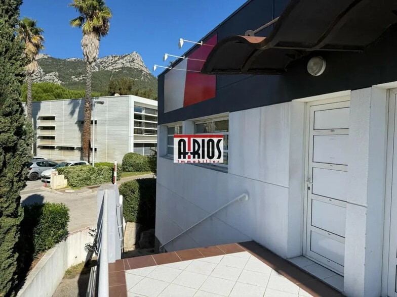 Bureau dans La Valette-du-Var à louer - Photo de l’immeuble – Image 2 sur 14