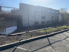 60 Dickerson St, Newark, NJ à louer Photo de l’immeuble– Image 1 sur 9
