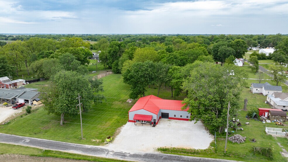405 Fulton St, White Hall, IL à vendre - Photo principale – Image 1 sur 24