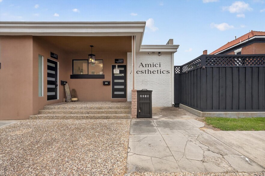 2217 Sealy St, Galveston, TX à vendre - Photo de l’immeuble – Image 3 sur 32