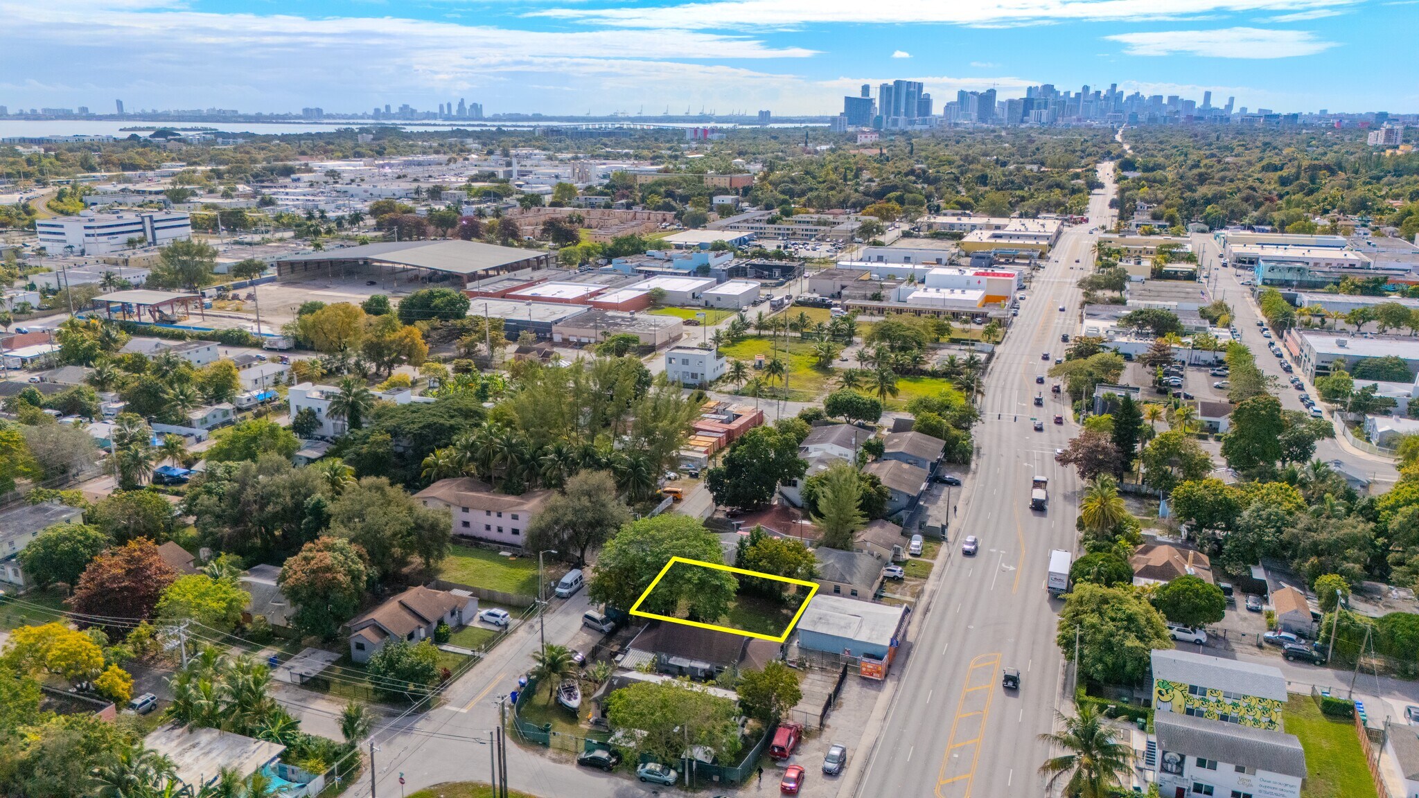 7552 NE Miami Ct, Miami, FL à vendre Photo principale– Image 1 sur 10