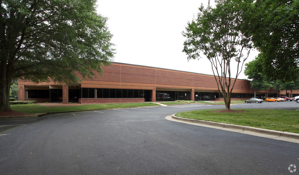 2200 Norcross Pkwy, Norcross, GA à louer - Photo principale – Image 1 sur 5