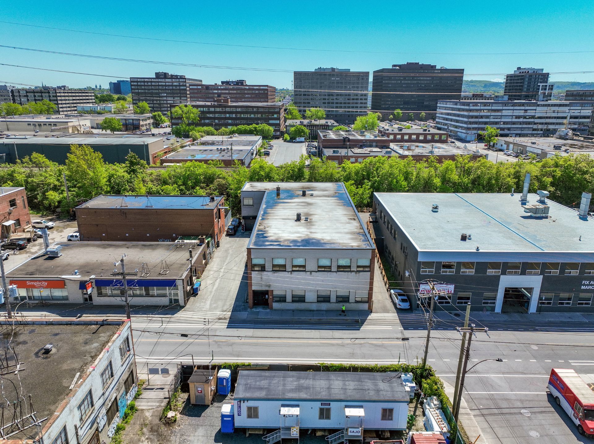 350 Rue De Port-Royal O, Montréal, QC à vendre Photo principale– Image 1 sur 11