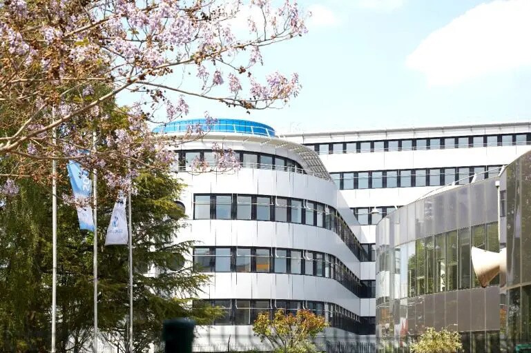 Bureau dans Aubervilliers à louer - Photo de l’immeuble – Image 2 sur 4