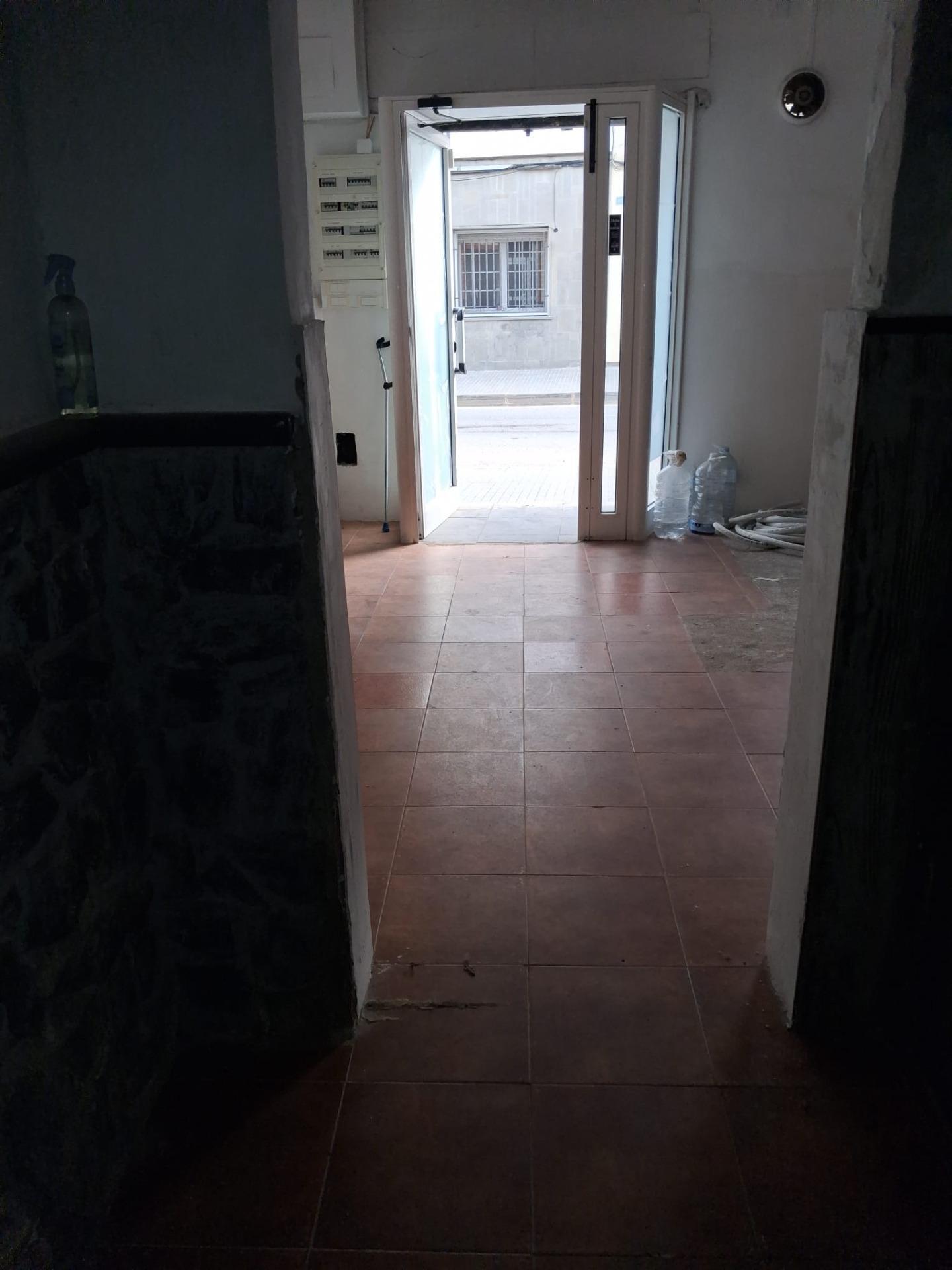 Immeuble residentiel dans Olesa de Montserrat, Barcelona à vendre Photo intérieure– Image 1 sur 3