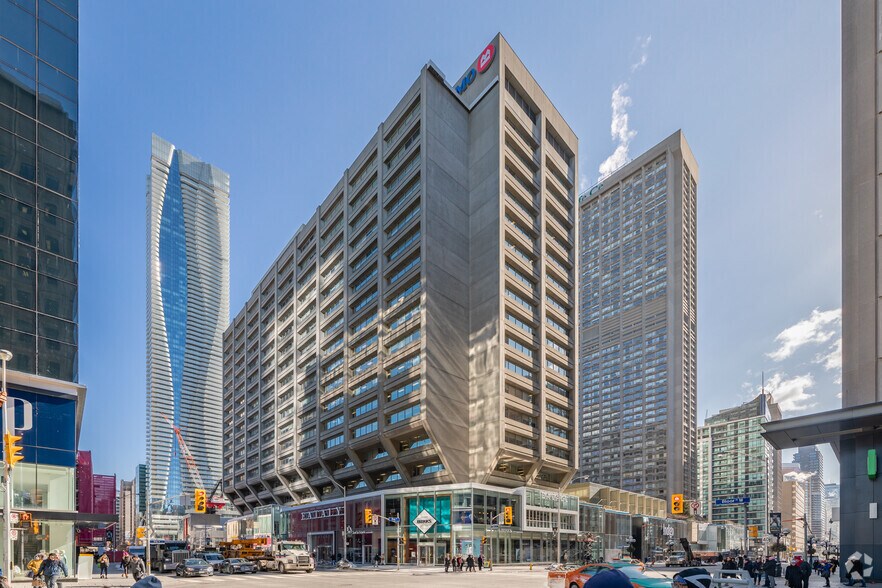 55 Bloor St W, Toronto, ON à louer - Photo de l’immeuble – Image 1 sur 2