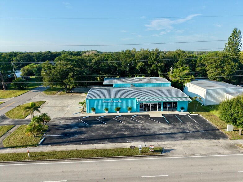 715 12th St, Vero Beach, FL à vendre - Photo de l’immeuble – Image 3 sur 10