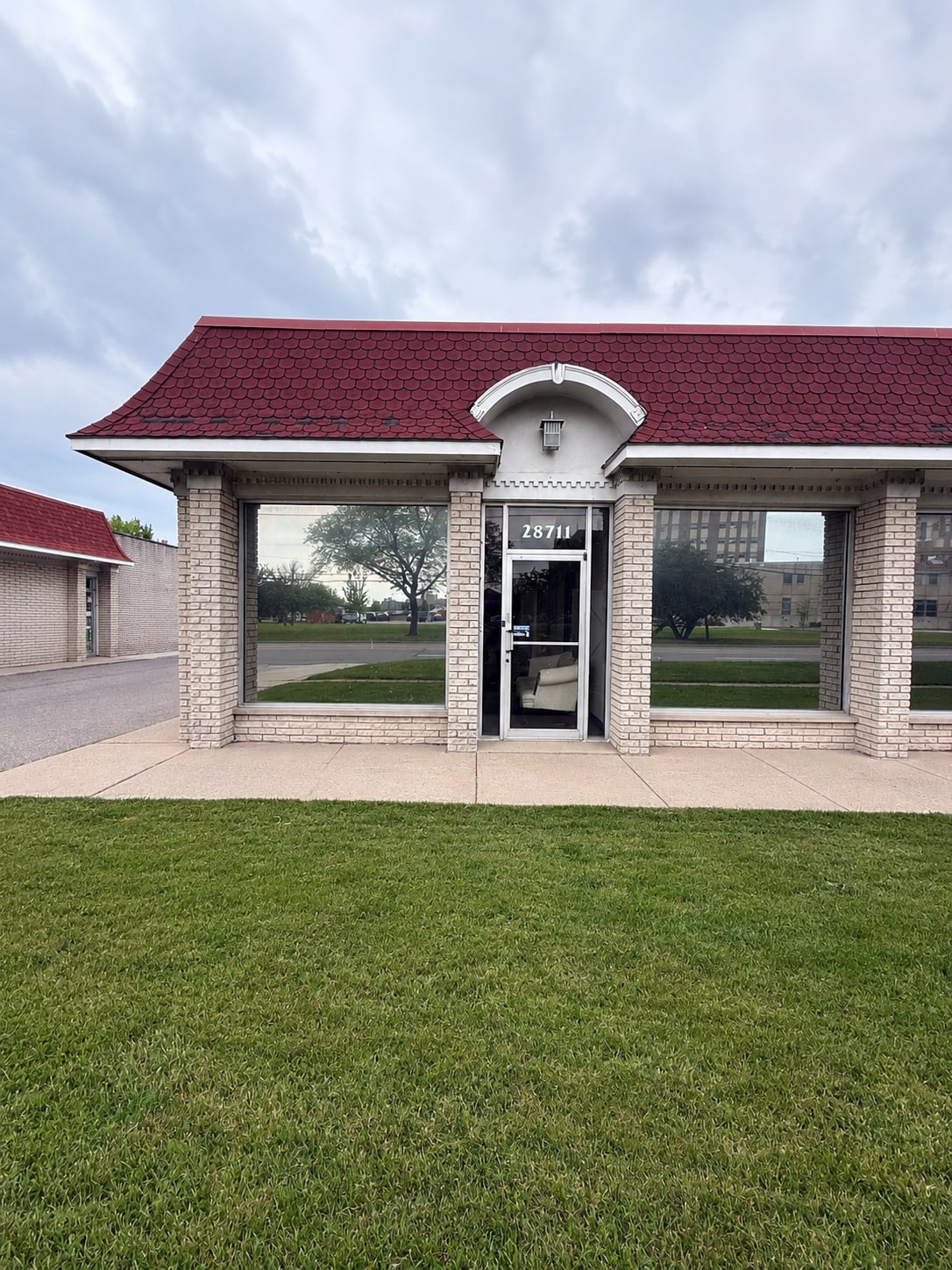 28711-28717 Hoover Rd, Warren, MI à louer Photo intérieure– Image 1 sur 7