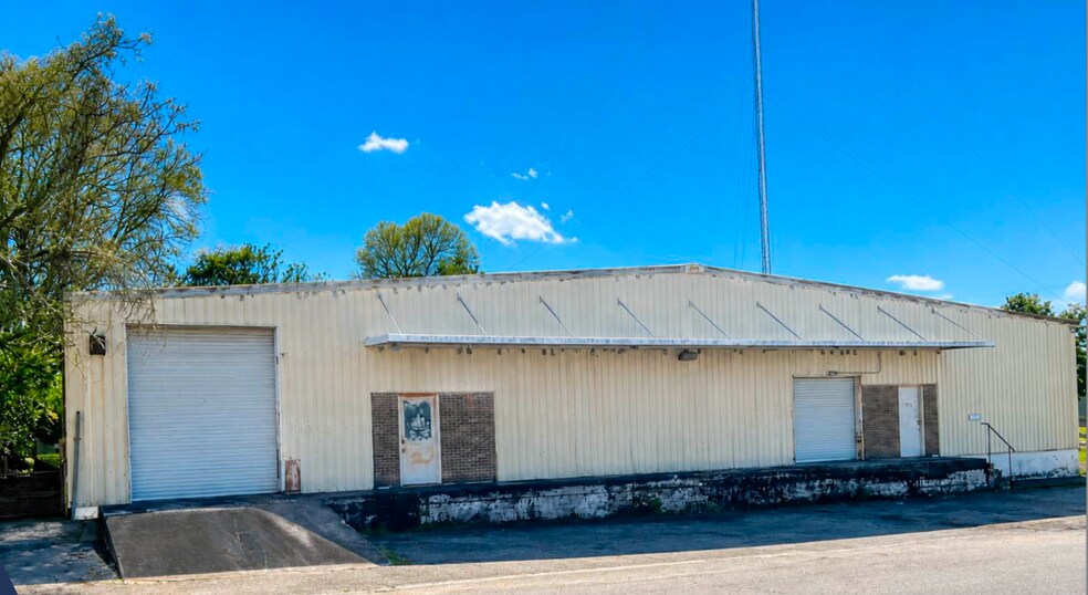 1953 Mobile Rd, Montgomery, AL à vendre - Photo de l’immeuble – Image 2 sur 7