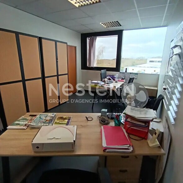 Bureau dans Theix à louer - Photo de l’immeuble – Image 3 sur 4