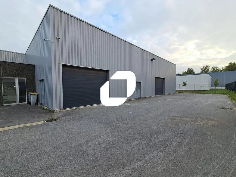 Bureau dans Leers à louer - Photo de l’immeuble – Image 3 sur 9