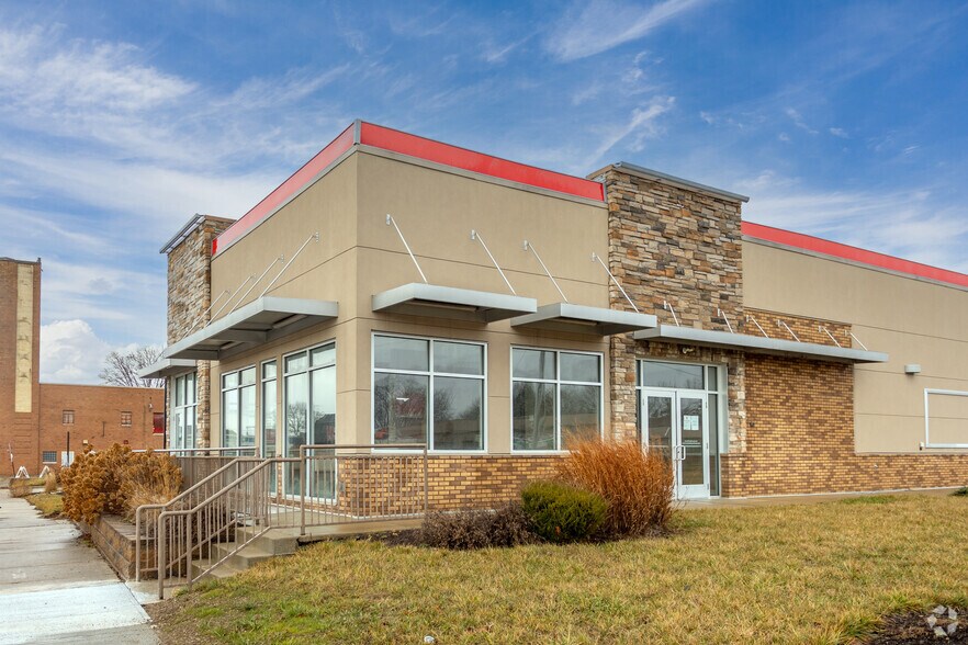 60 S Broad St, Fairborn, OH à vendre - Photo principale – Image 1 sur 16