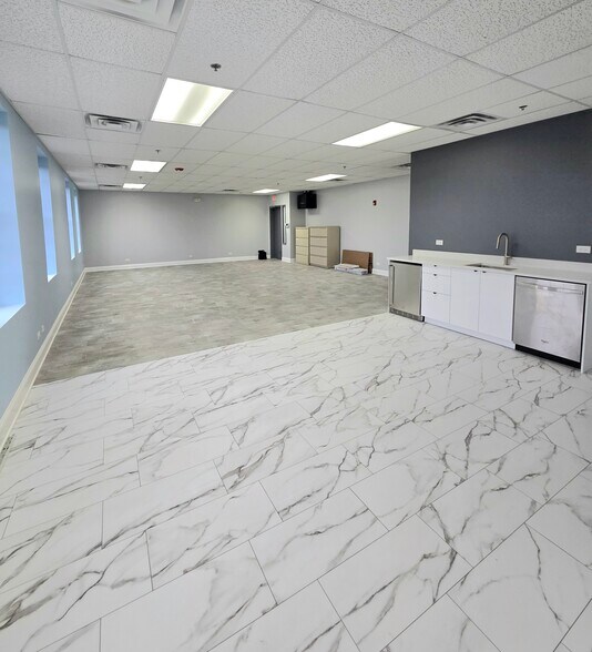 2111-2115 Chestnut Ave, Glenview, IL à vendre - Photo intérieure – Image 3 sur 11