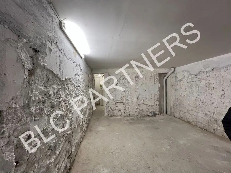 Local commercial dans Paris à vendre - Photo intérieure – Image 2 sur 3