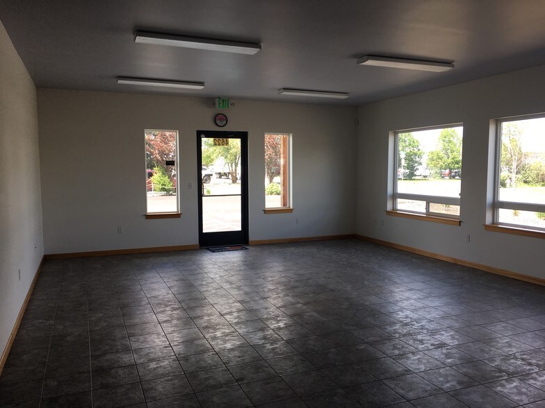 4622 N Rebecca St, Spokane, WA à louer - Photo intérieure – Image 2 sur 5