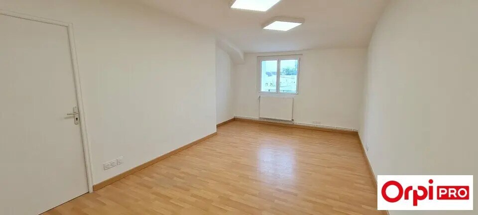 Bureau dans Trémuson à louer - Photo intérieure – Image 3 sur 4