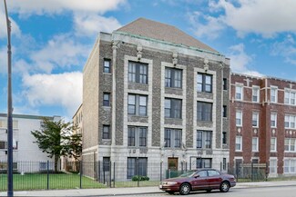 Plus de détails pour 156-158 N Central Ave, Chicago, IL - Logement à vendre