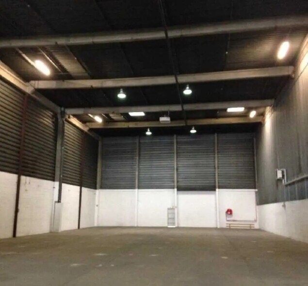 Bureau dans Aulnay-sous-Bois à louer - Photo de l’immeuble – Image 2 sur 8