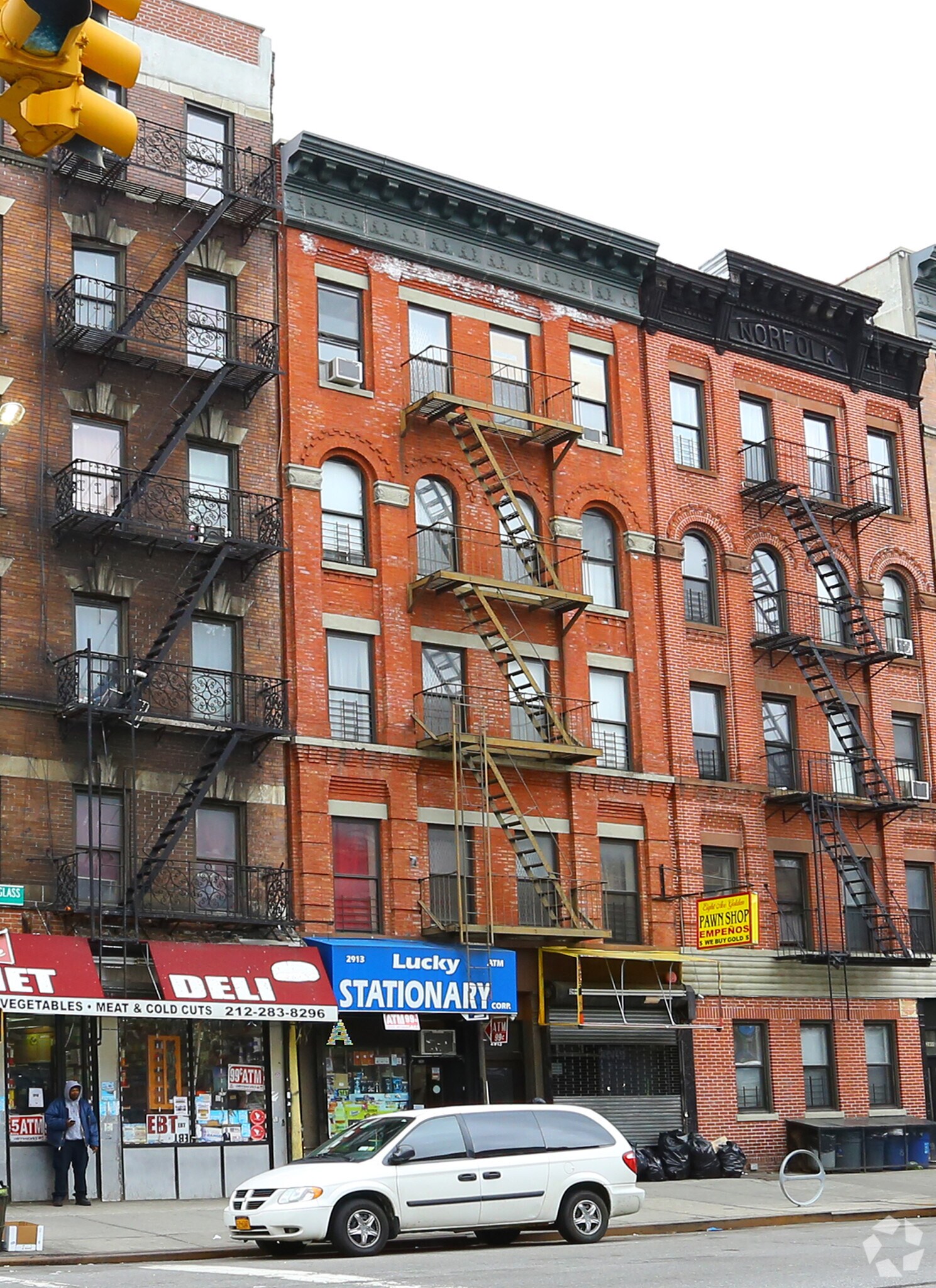 2913 Frederick Douglass Blvd, New York, NY à louer Photo principale– Image 1 sur 3