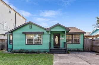 1118 W 21st St, Houston, TX à vendre Photo de l’immeuble– Image 2 sur 26