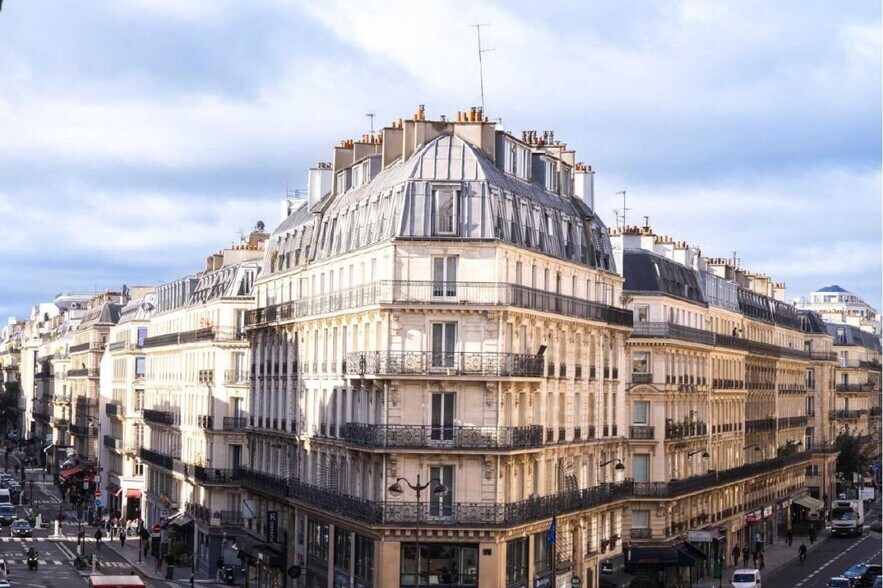 66 Rue La Fayette, Paris à louer - Photo de l’immeuble – Image 3 sur 18