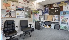 29103-29107 5 Mile Rd, Livonia, MI à vendre - Photo intérieure – Image 2 sur 8