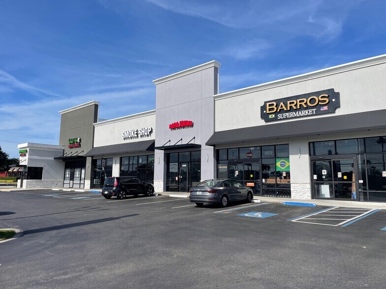 5341-5349 W Irlo Bronson Memorial Hwy, Kissimmee, FL à louer - Photo de l’immeuble – Image 2 sur 5