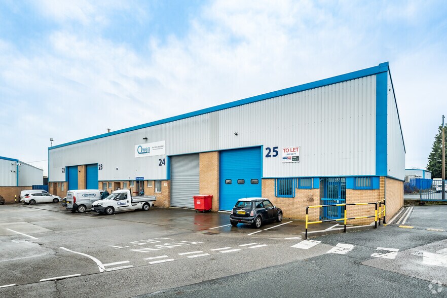 Unit 22 Rosscliffe Dr, Ellesmere Port à louer - Photo principale – Image 1 sur 4