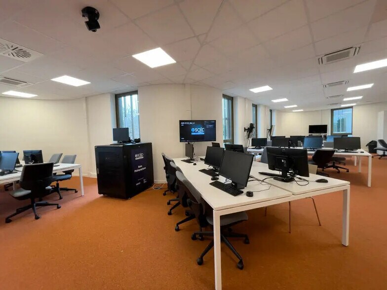 Bureau dans Aix-en-Provence à louer - Photo intérieure – Image 3 sur 14