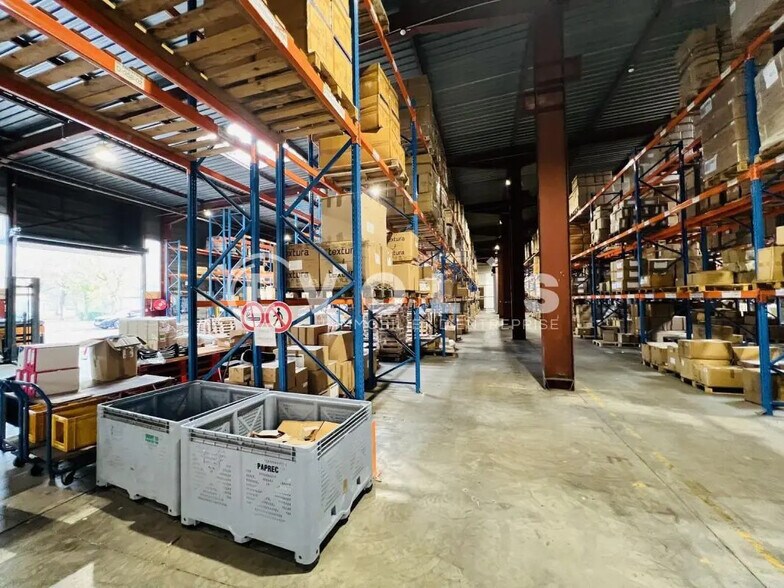 Local d’activités dans Émerainville à louer - Photo de l’immeuble – Image 2 sur 10