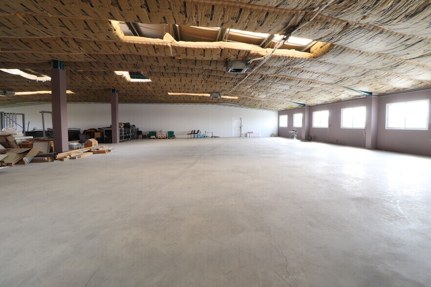 Local commercial dans Chabeuil à louer - Photo de l’immeuble – Image 2 sur 3